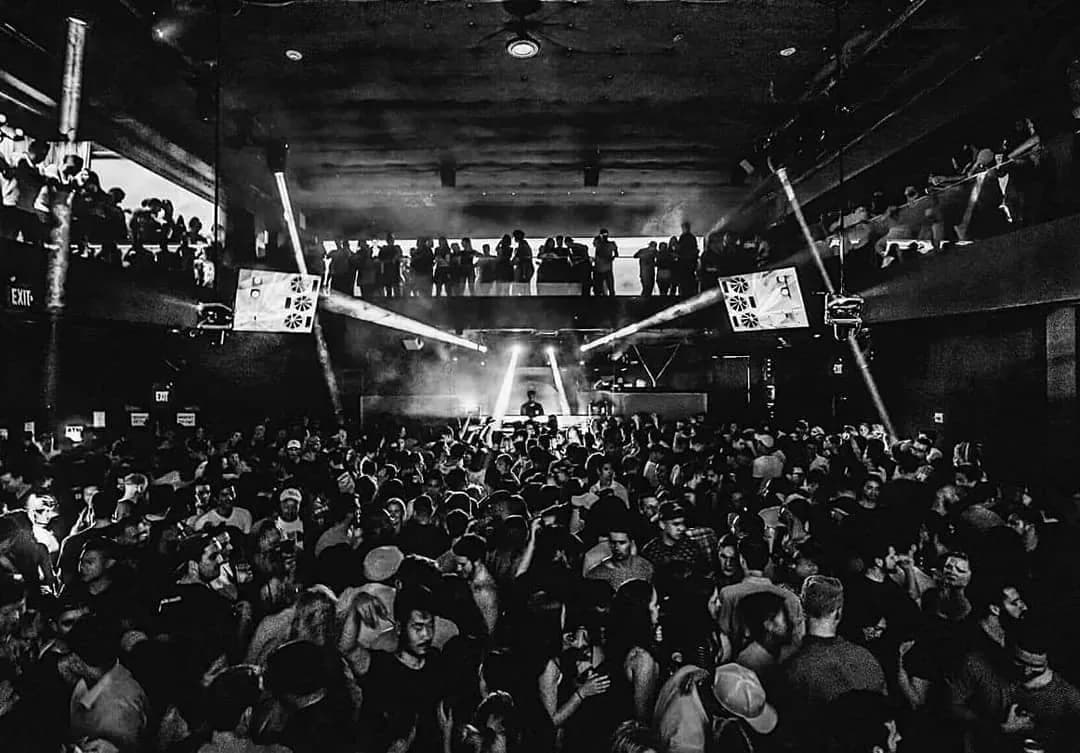 Crowd at Sibley DJ event